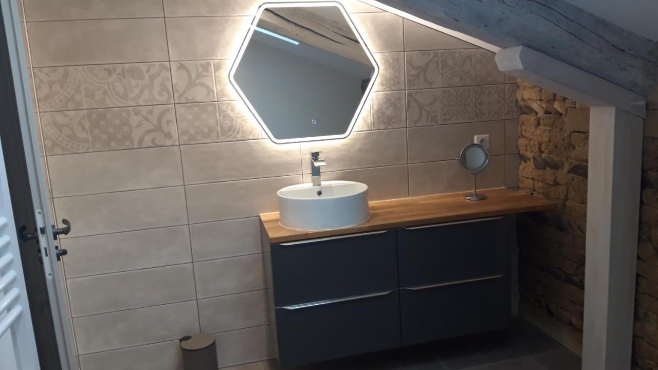 Les Chambres De Lili Saint-Loup  Bagian luar foto