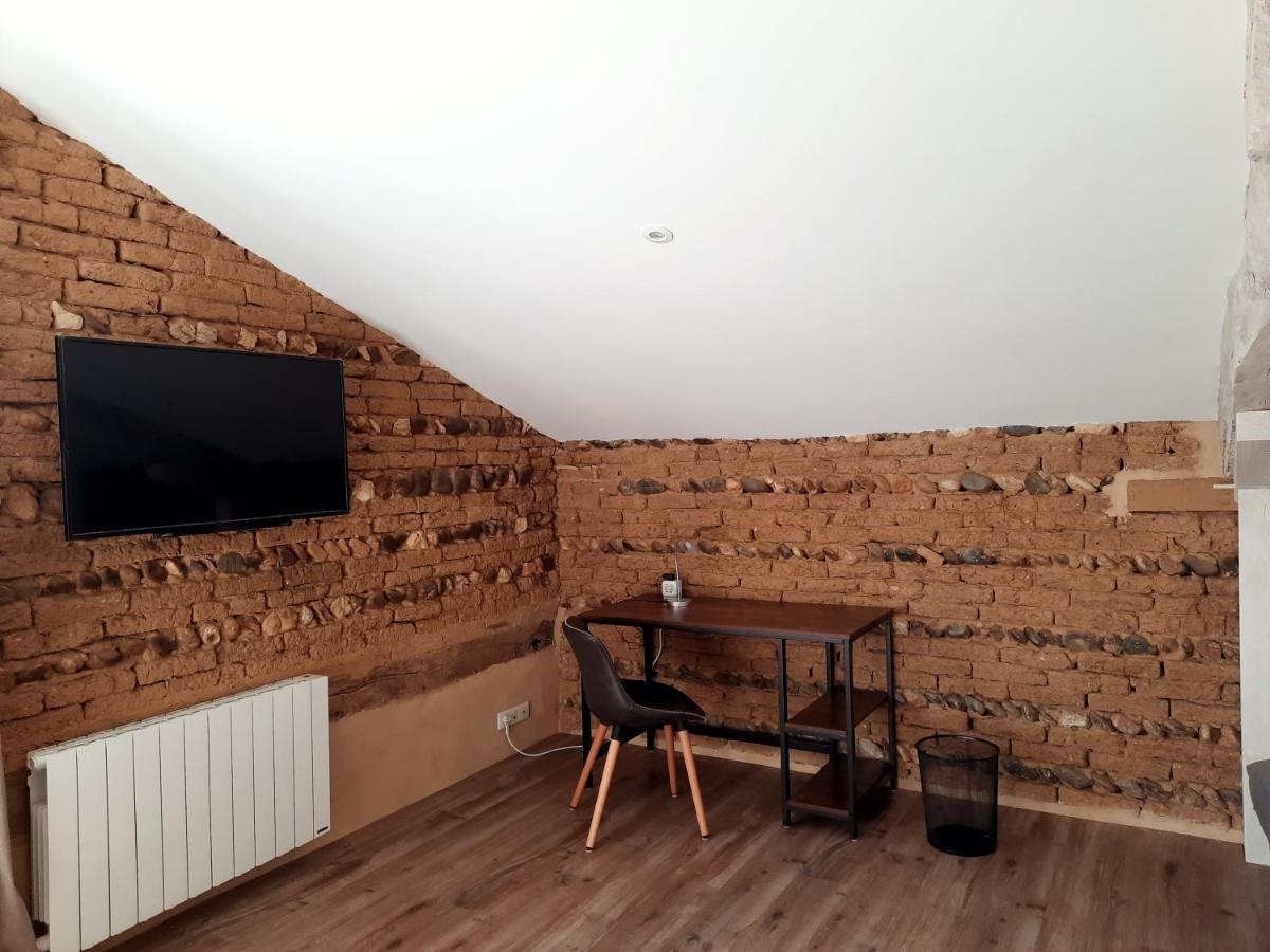 Les Chambres De Lili Saint-Loup  Bagian luar foto