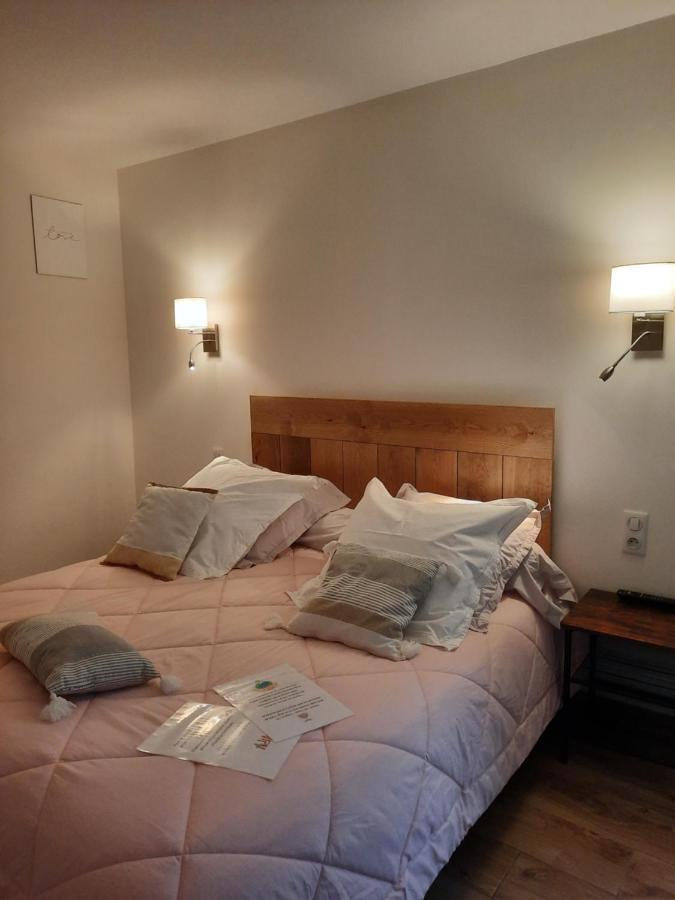 Les Chambres De Lili Saint-Loup  Bagian luar foto